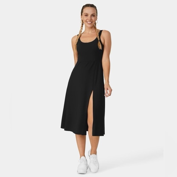HALARA Dresses & Skirts - Halara NWT Padded Backless Twisted Split Midi Casual Dress size L